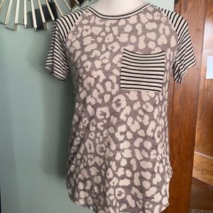 7th Roy adorable top!